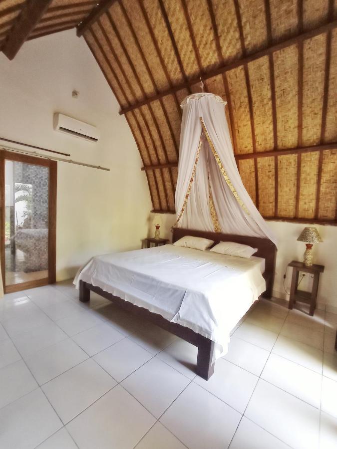 Follow The Rabbit Bungalow Gili Islands Exterior photo