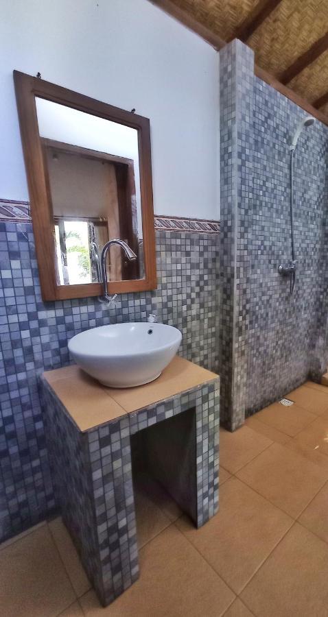 Follow The Rabbit Bungalow Gili Islands Exterior photo