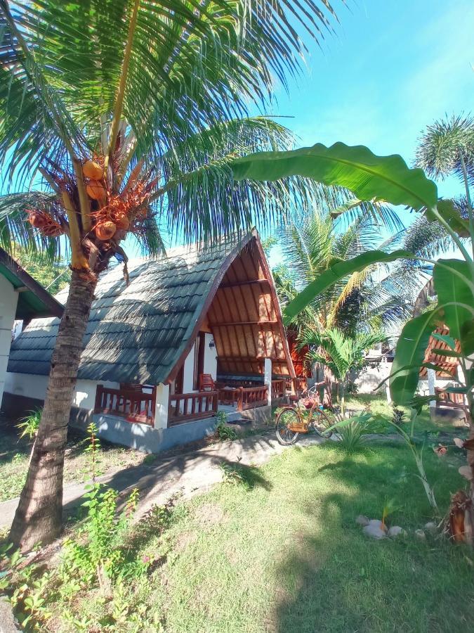 Follow The Rabbit Bungalow Gili Islands Exterior photo