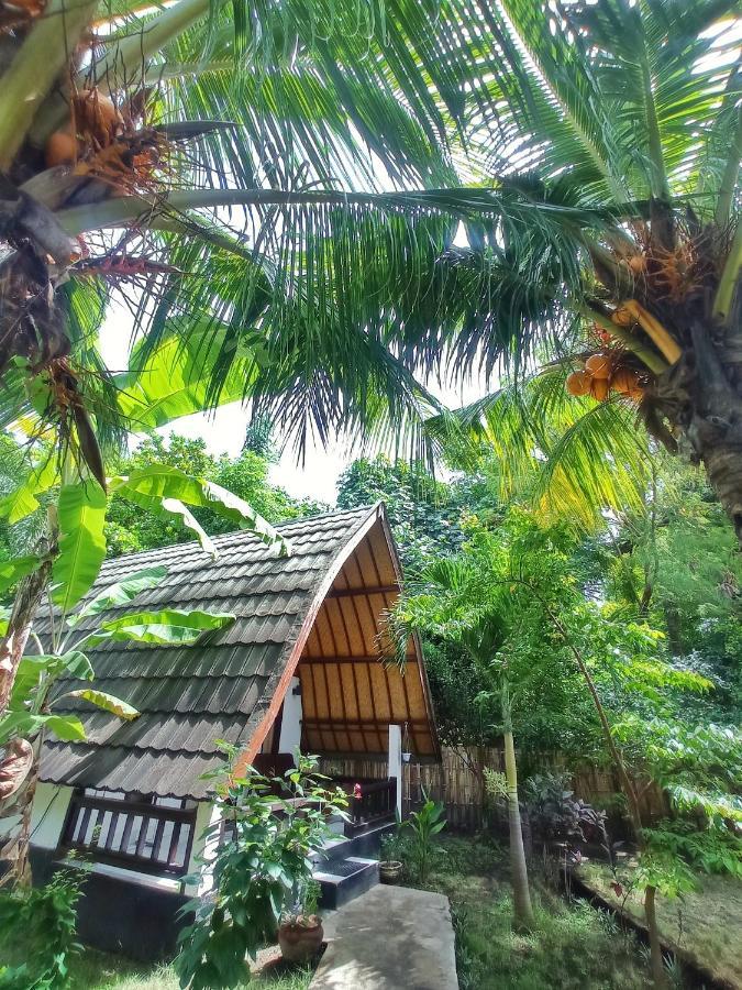 Follow The Rabbit Bungalow Gili Islands Exterior photo