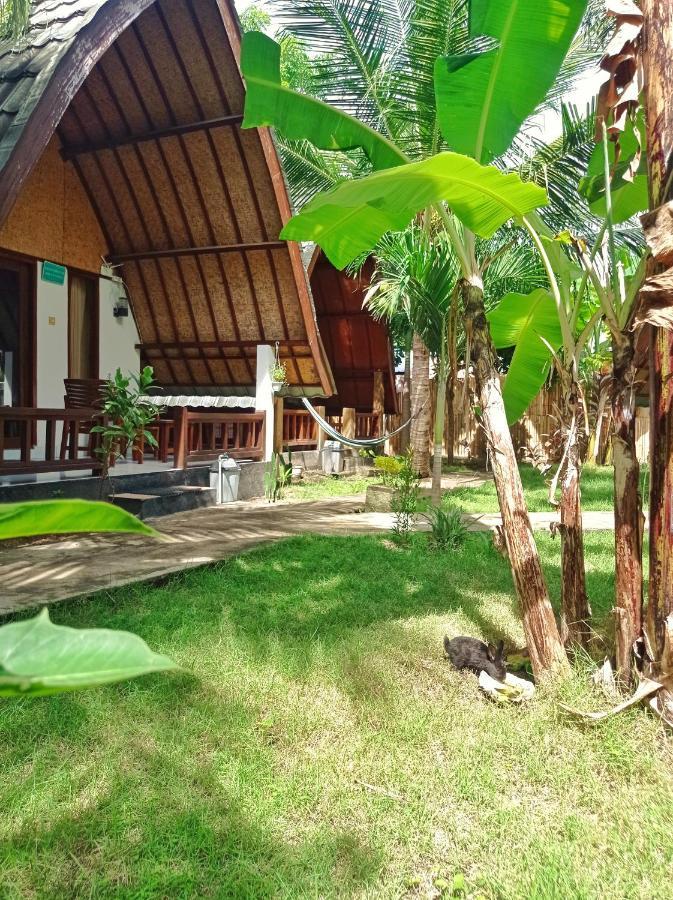 Follow The Rabbit Bungalow Gili Islands Exterior photo