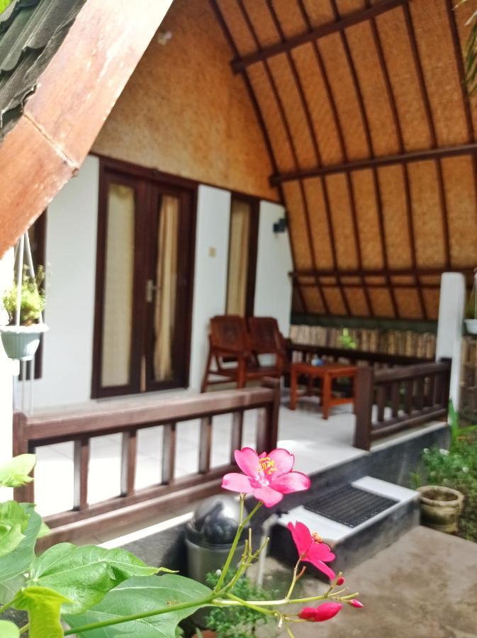 Follow The Rabbit Bungalow Gili Islands Exterior photo
