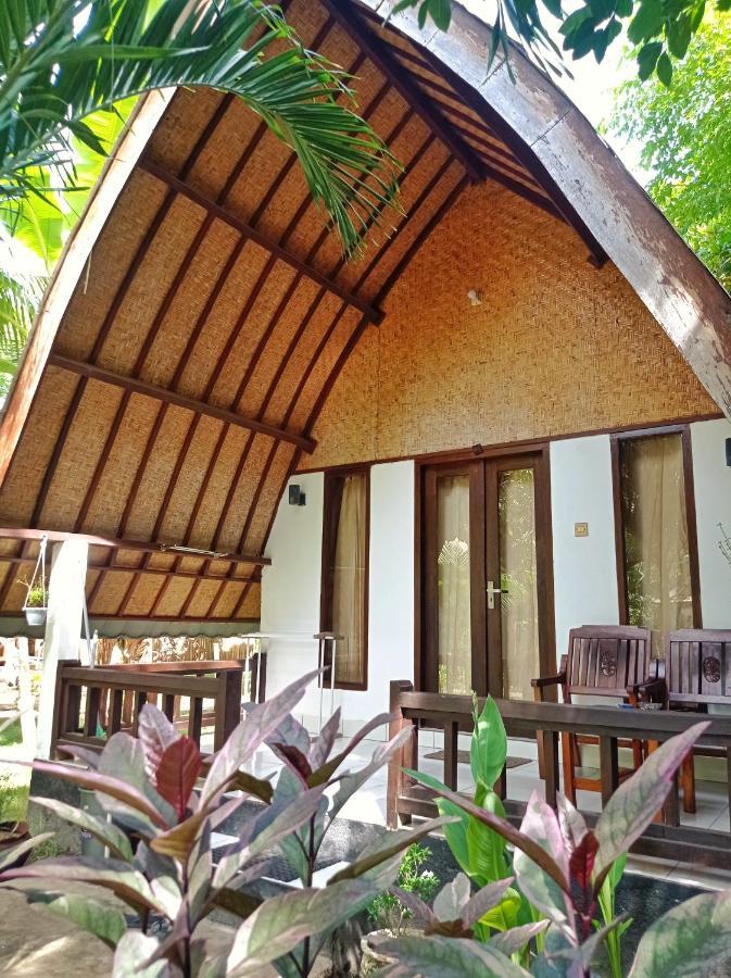 Follow The Rabbit Bungalow Gili Islands Exterior photo